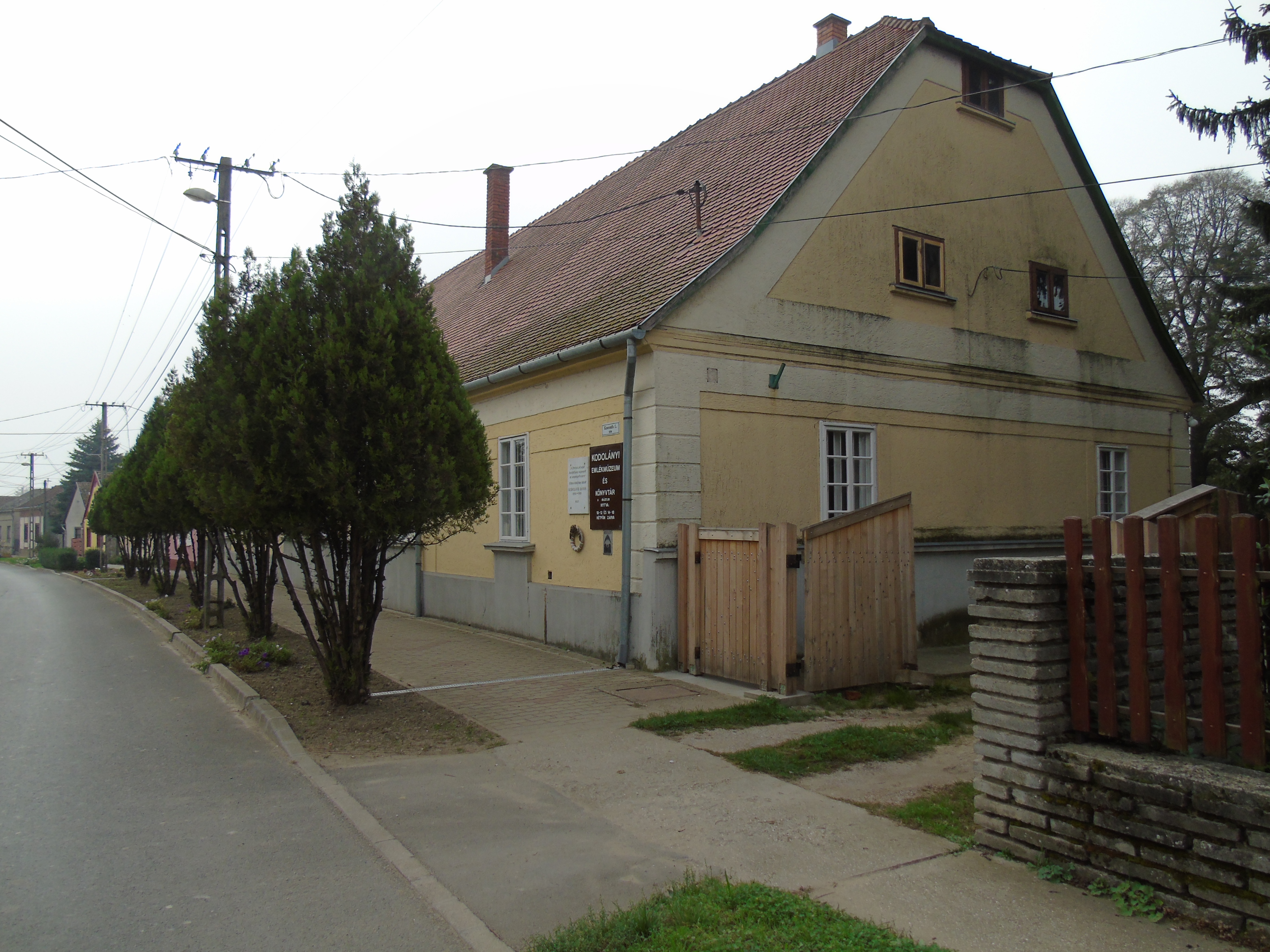 Kodolányi János Emlékmúzeum
